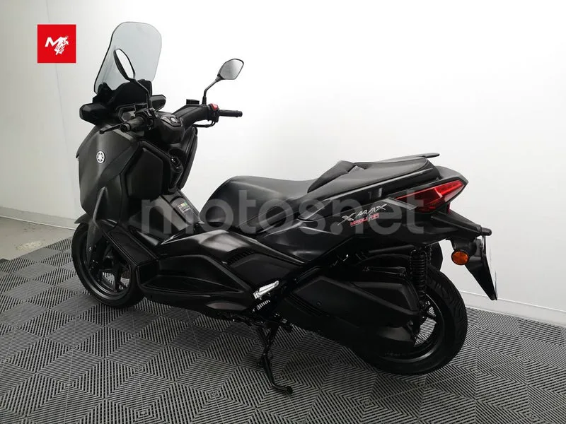 Yamaha XMAX 300 - Vista 16