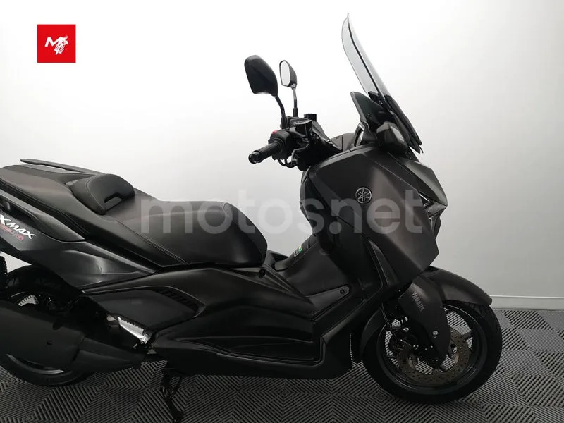 Yamaha XMAX 300 - Vista 6