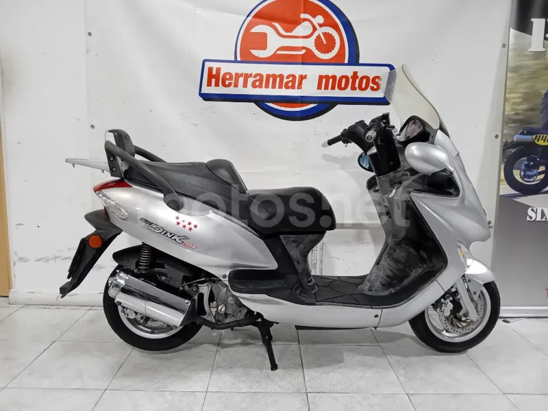 Kymco Grand Dink 125 - Vista 4