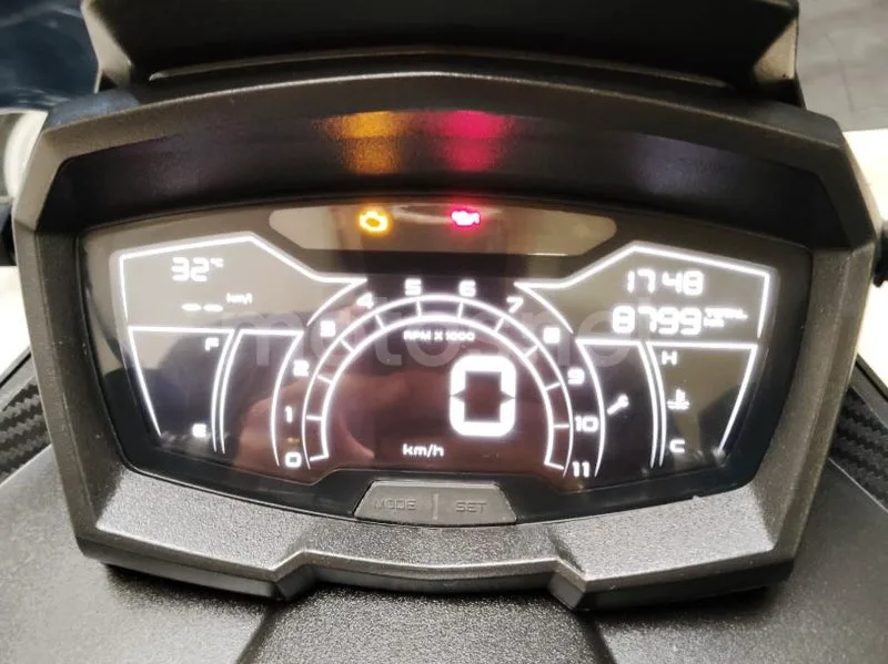 Aprilia SR GT 125 - Vista 6