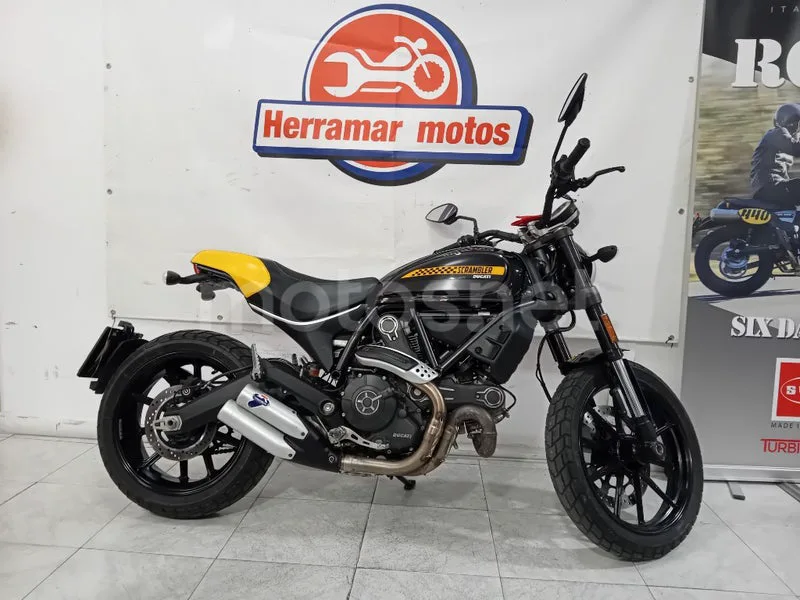 Ducati Scrambler - Vista 4
