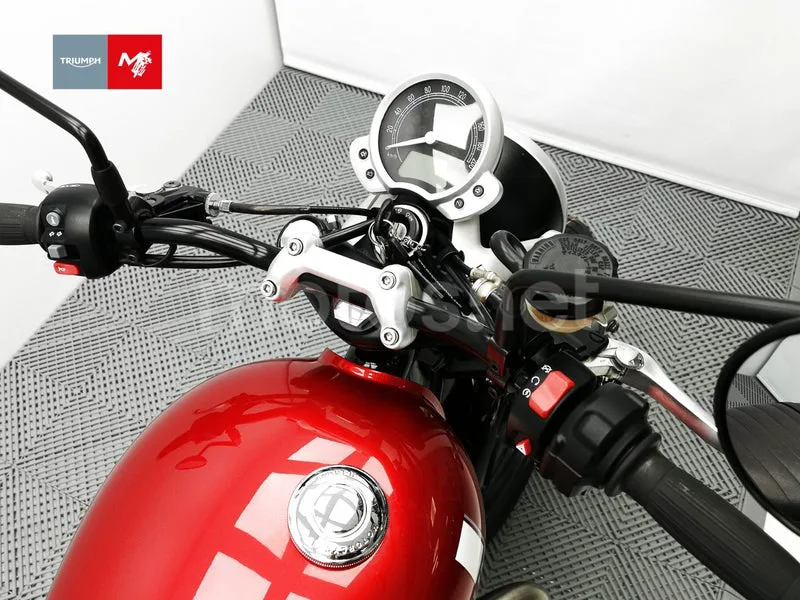 Triumph Street Twin - Vista 12