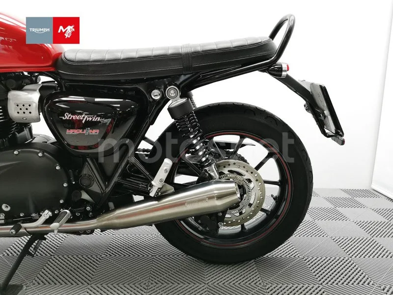 Triumph Street Twin - Vista 23