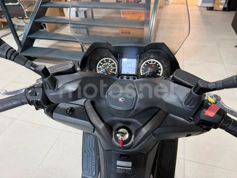 Kymco Grand Dink 125 - Vista 8