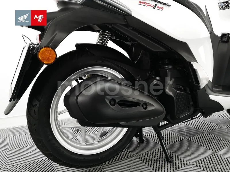 Honda SH125i - Vista 11