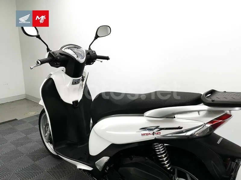 Honda SH125i - Vista 15