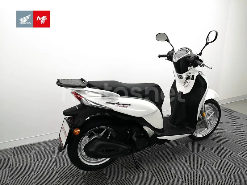 Honda SH125i - Vista 3