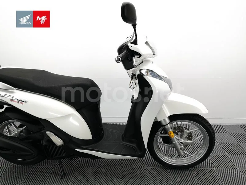 Honda SH125i - Vista 4