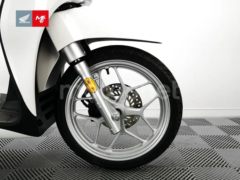 Honda SH125i - Vista 10