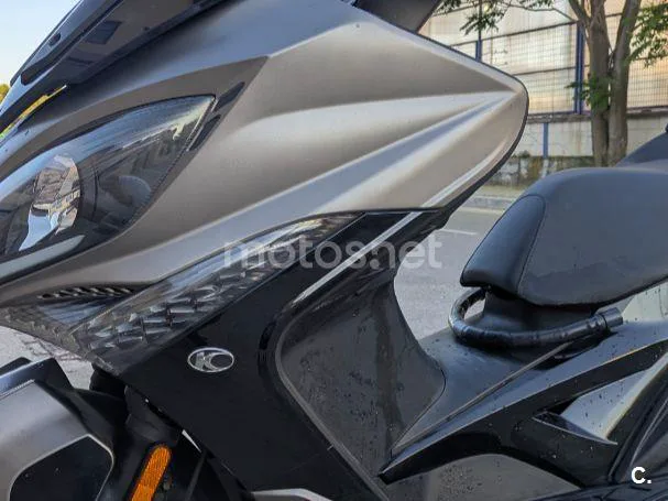 Kymco Xciting 400 - Vista 5