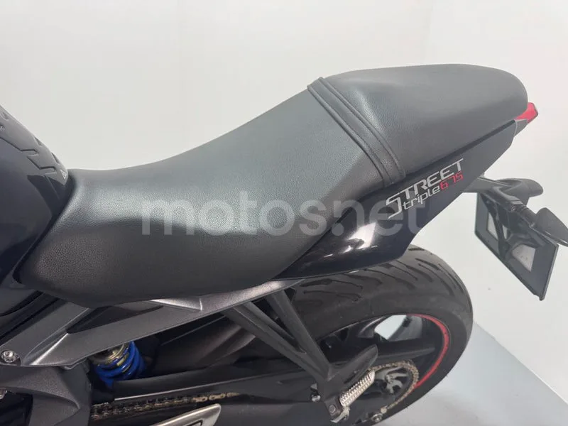 Triumph Street Triple - Vista 17