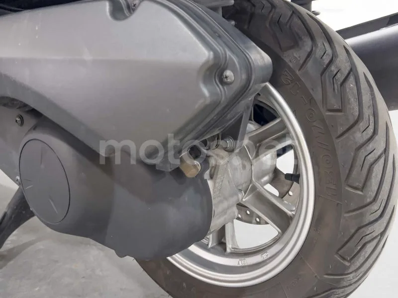 Suzuki Burgman 200 - Vista 26