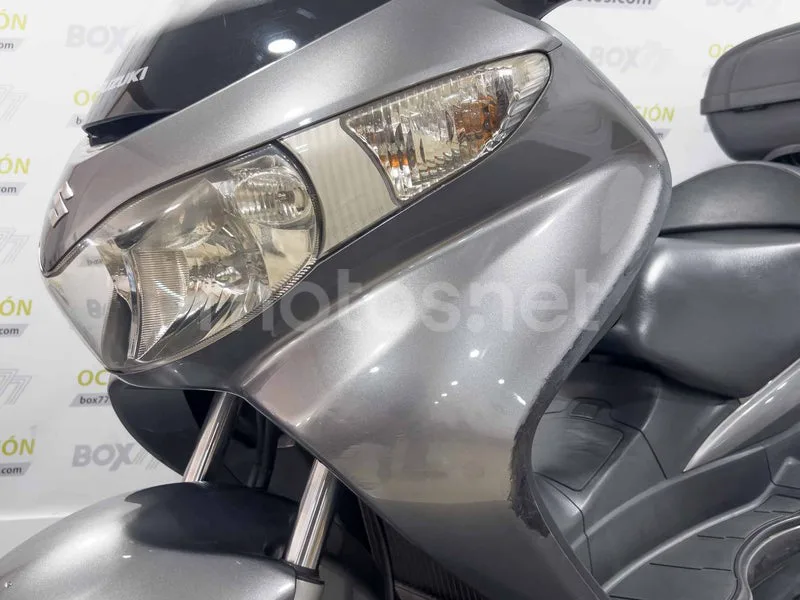 Suzuki Burgman 200 - Vista 8