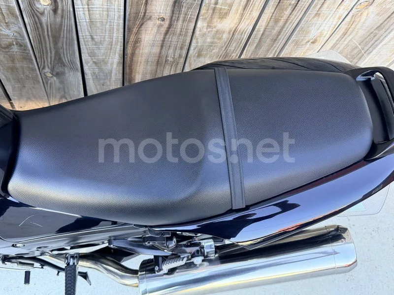 Kawasaki ZZR1400 - Vista 8