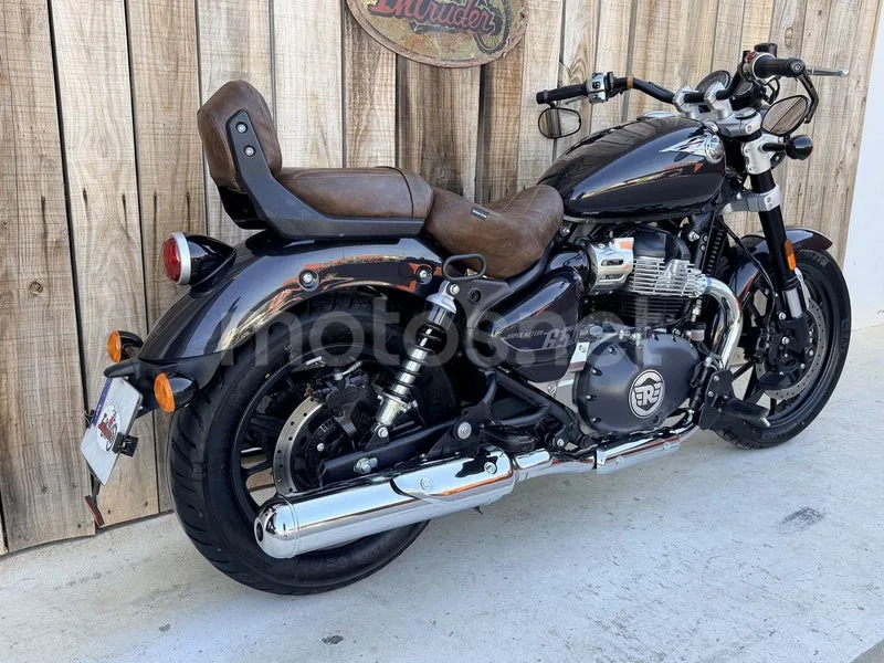 Royal Enfield Super Meteor 650 - Vista 16
