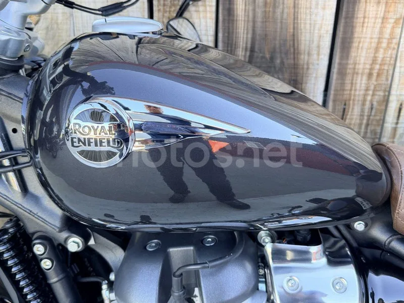 Royal Enfield Super Meteor 650 - Vista 6