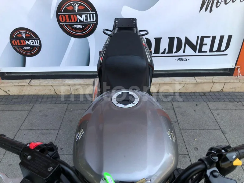 Suzuki GS500F - Vista 5