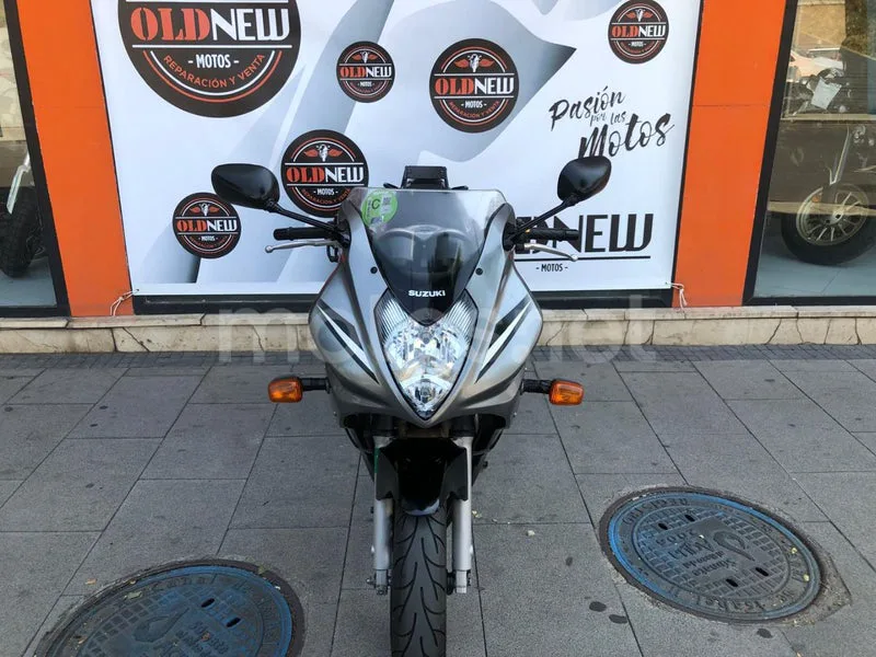 Suzuki GS500F - Vista 10