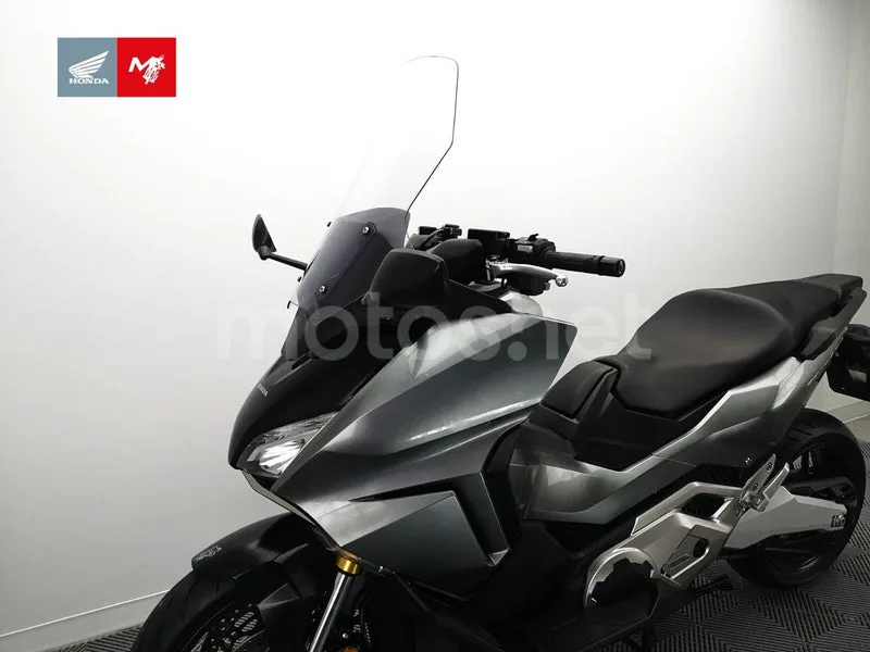 Honda Forza 750 - Vista 19