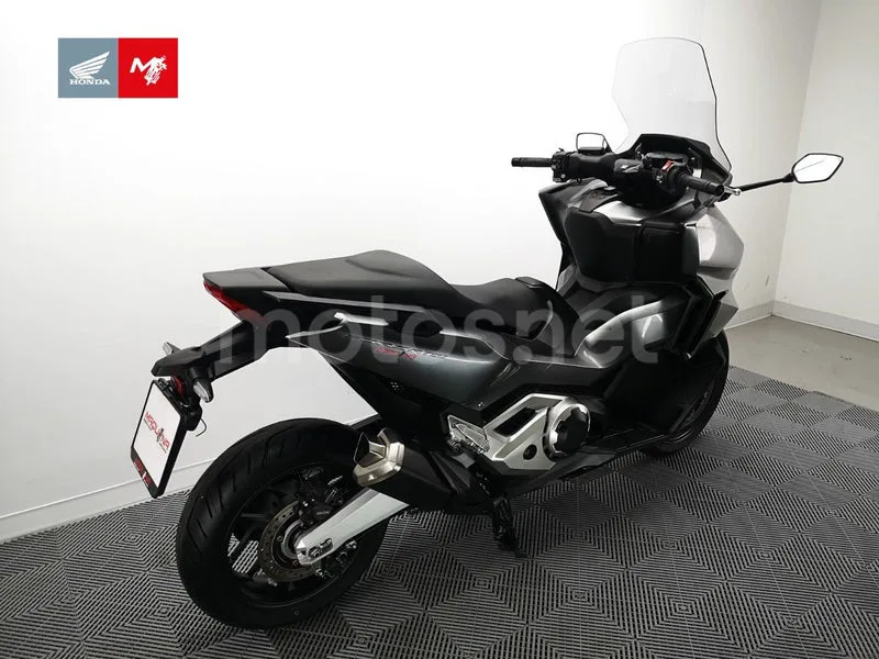 Honda Forza 750 - Vista 5