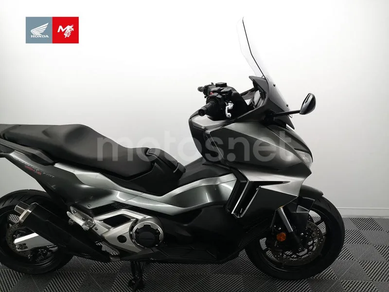 Honda Forza 750 - Vista 6