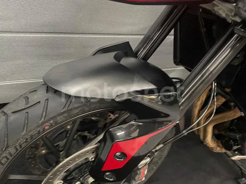 Triumph Tiger 900 - Vista 11