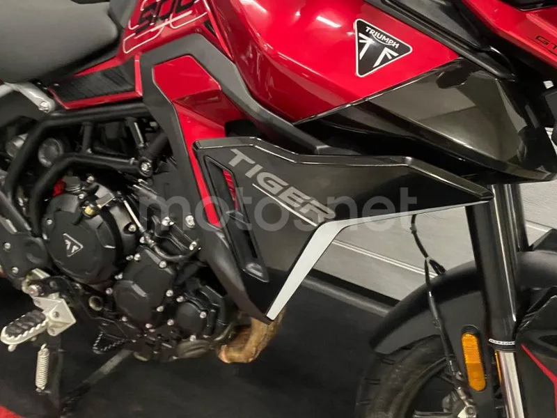 Triumph Tiger 900 - Vista 8