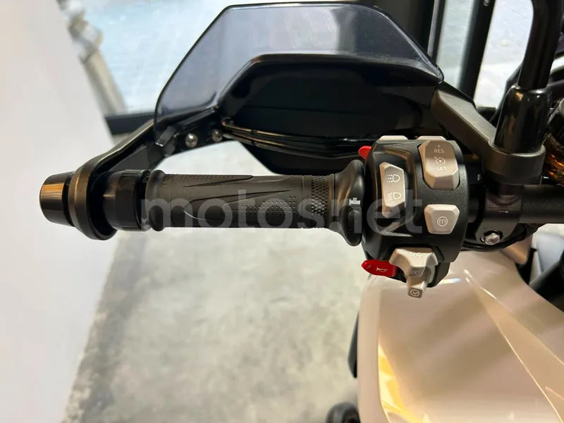 Triumph Tiger 1200 - Vista 15