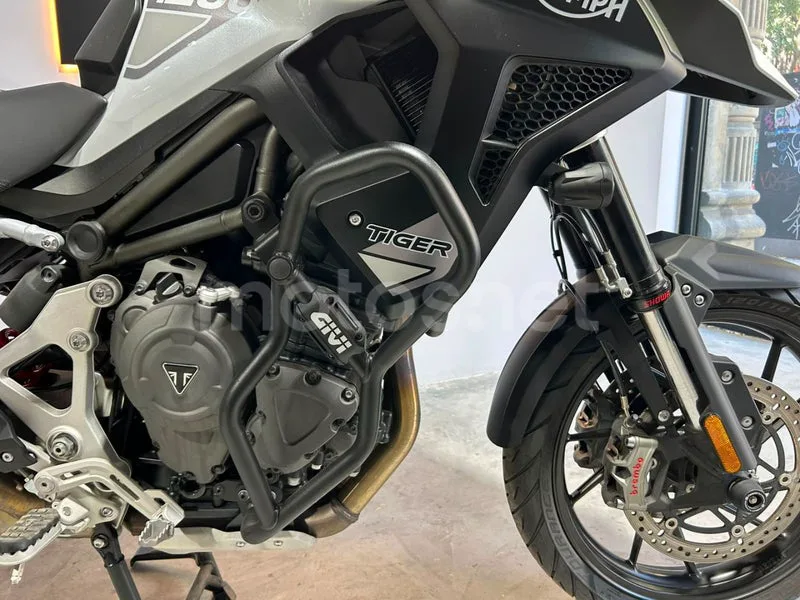 Triumph Tiger 1200 - Vista 5