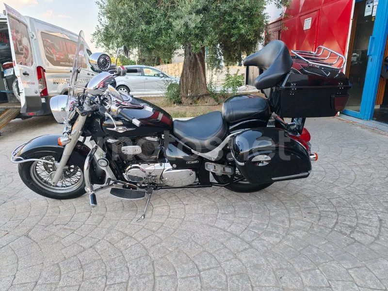 Suzuki Intruder C800 - Vista 6