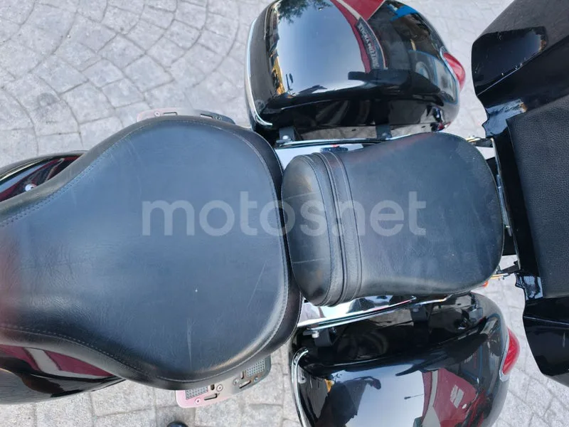 Suzuki Intruder C800 - Vista 9
