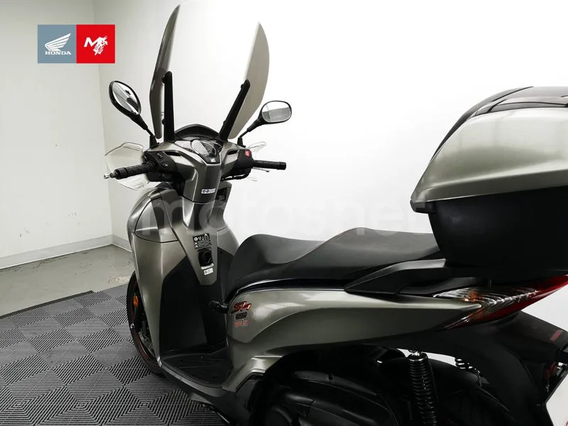 Honda SH300i - Vista 20
