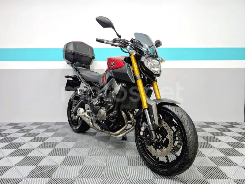 Yamaha MT-09 - Vista 3