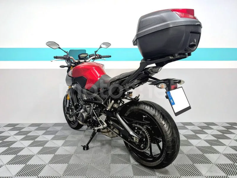 Yamaha MT-09 - Vista 6