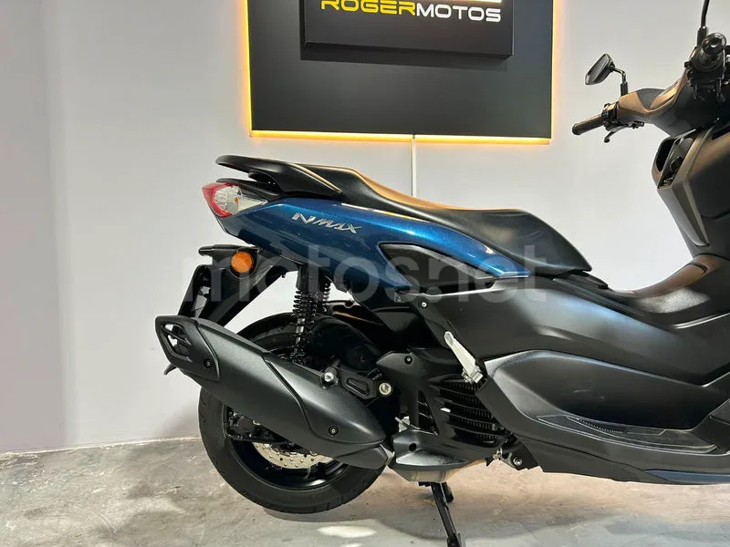 Yamaha NMAX - Vista 5