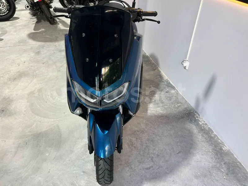 Yamaha NMAX - Vista 10