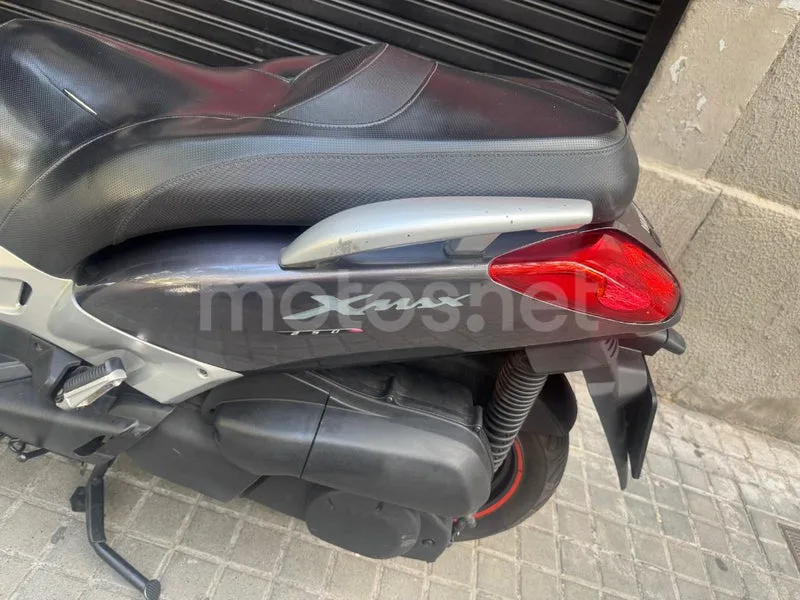 Yamaha XMAX 250 - Vista 12