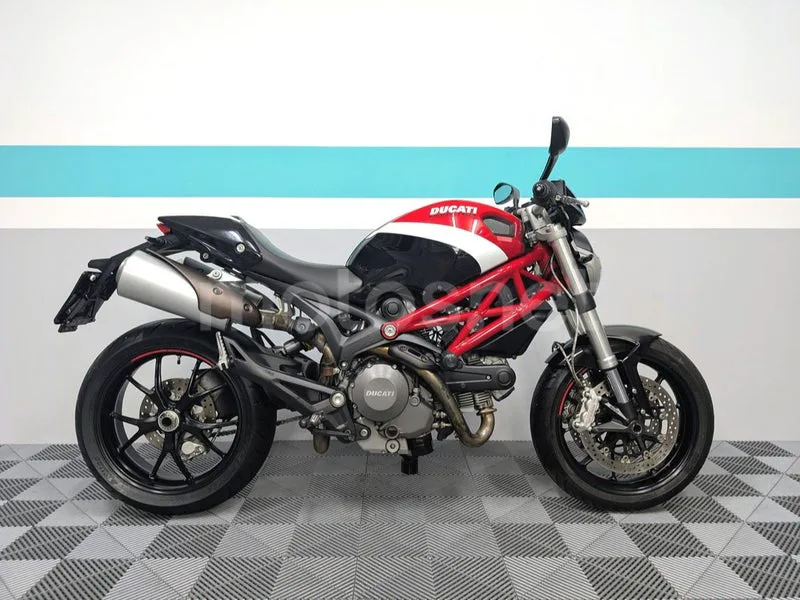 Ducati Monster 796 5390 € 2010 Madrid - 2