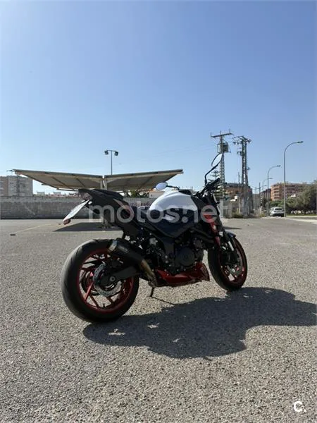 Suzuki GSX-S750 - Vista 4