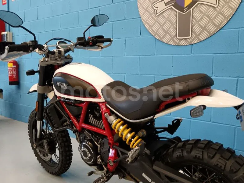Ducati Scrambler - Vista 16