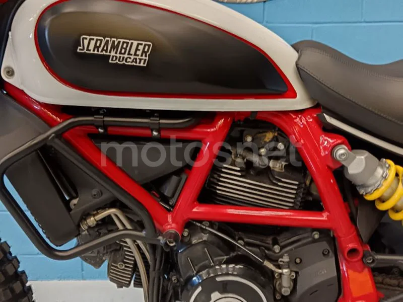 Ducati Scrambler - Vista 4