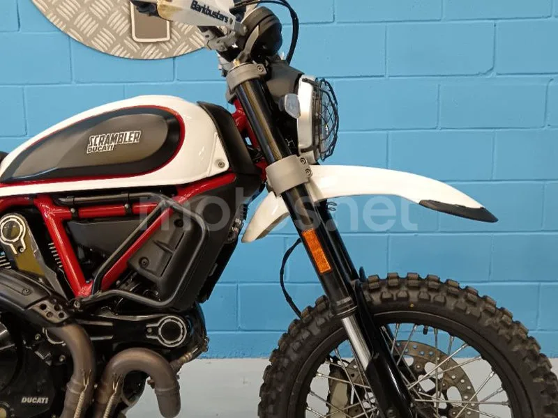 Ducati Scrambler - Vista 5