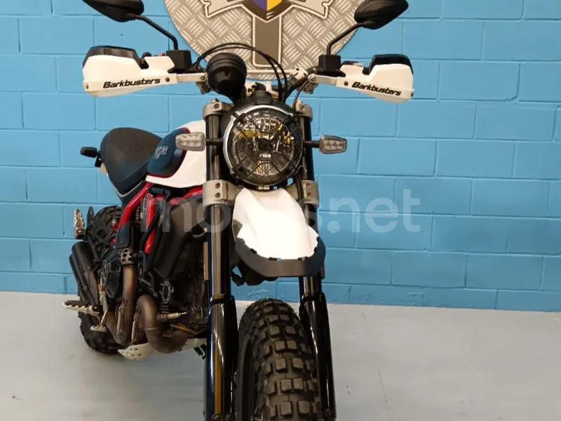 Ducati Scrambler - Vista 9