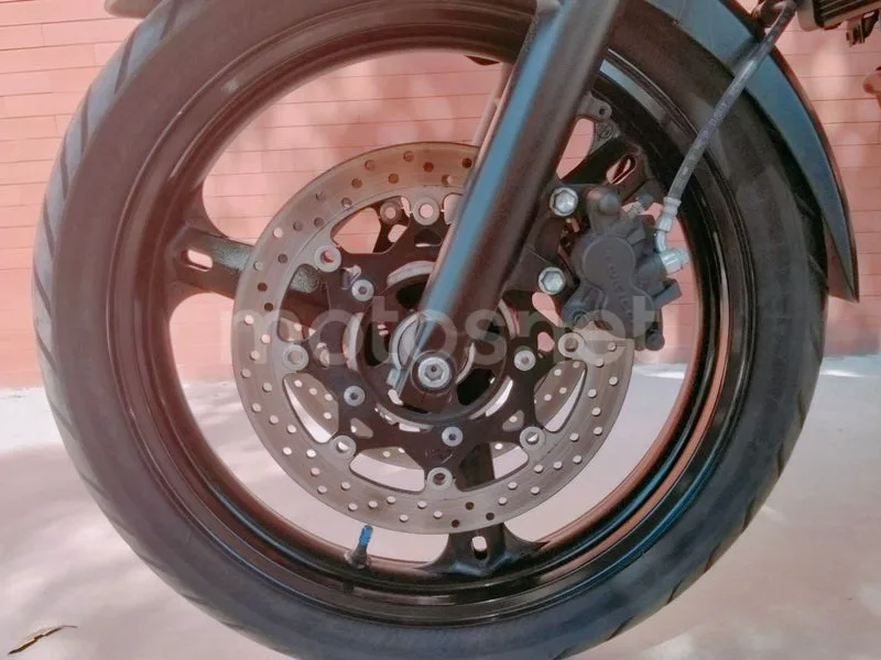 Suzuki V-Strom 650 - Vista 13