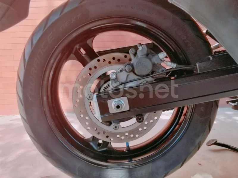 Suzuki V-Strom 650 - Vista 17