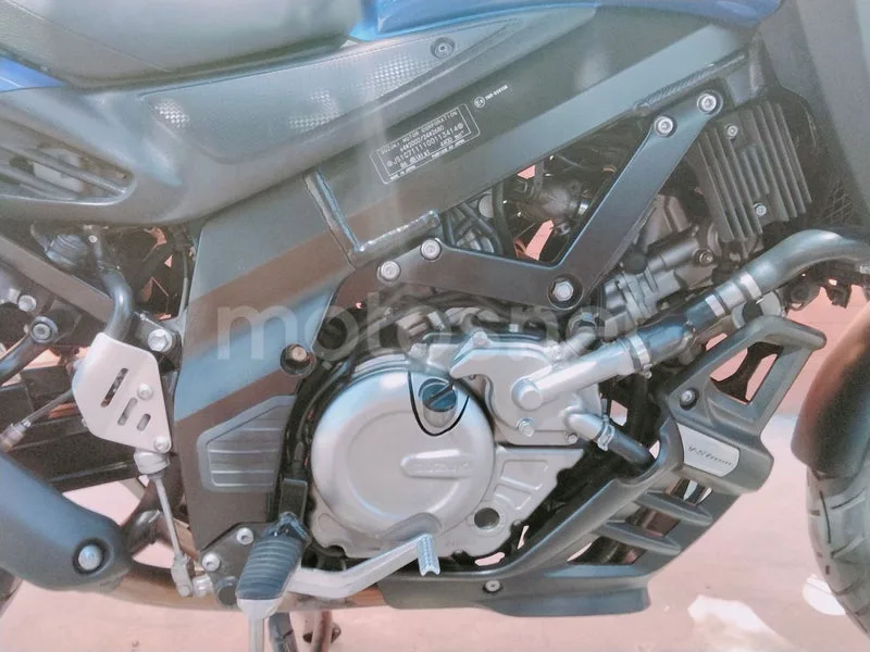 Suzuki V-Strom 650 - Vista 8