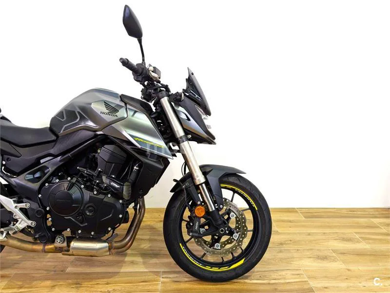 Honda CB750 Hornet - Vista 4
