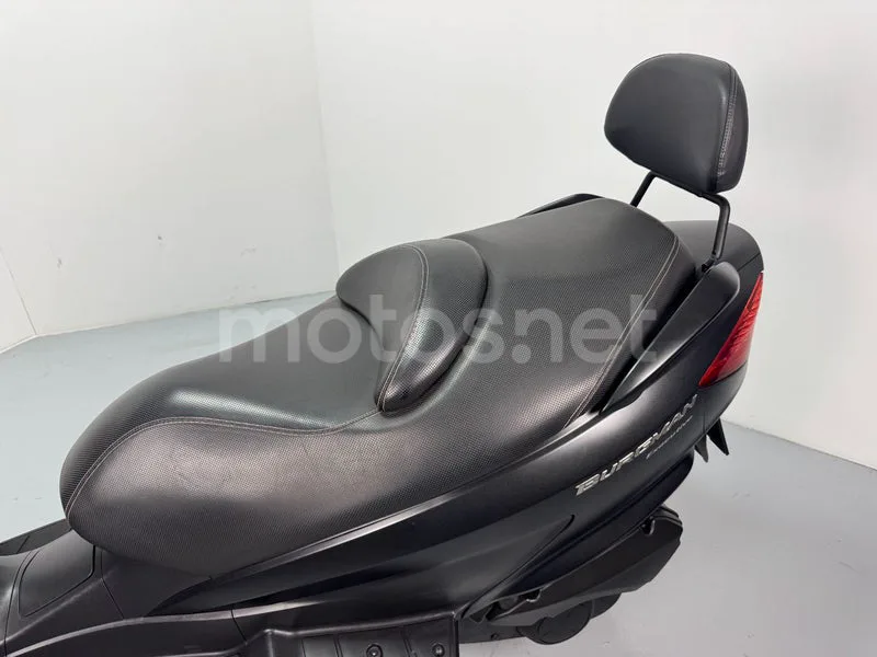 Suzuki Burgman 125 - Vista 16