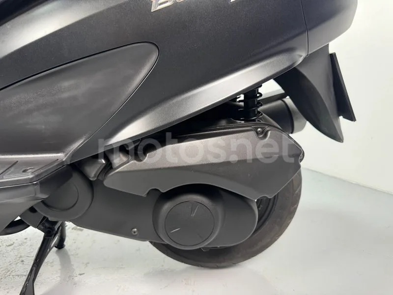 Suzuki Burgman 125 - Vista 18