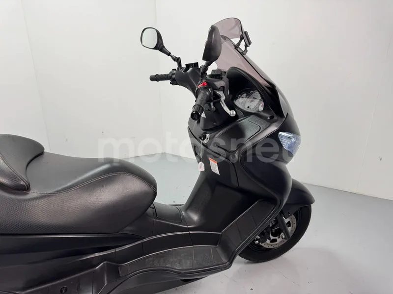 Suzuki Burgman 125 - Vista 6
